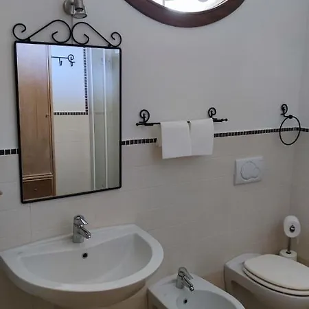 Ampio Monolocale Con Giardino Privato - 150 Metri Dal Mare - Viserbella Римини