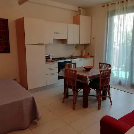 Ampio Monolocale Con Giardino Privato - 150 Metri Dal Mare - Viserbella Apartament Rimini